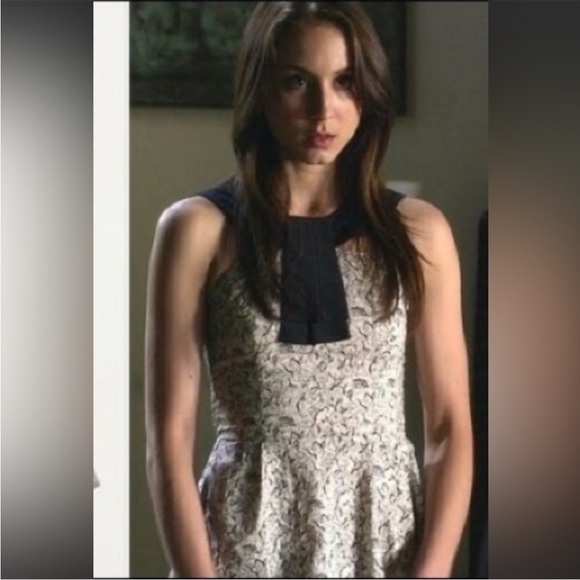 Anthropologie Girls of Savoy Top - Picture 7 of 7